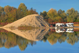 Der wärmste Oktober seit ewigen Zeiten - 24 Grad. Ein Schnappschuss von einem Weiher im Mindeltal am 22.10. 2022 